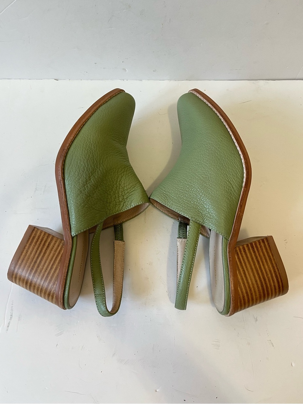 Intentionally Blank Sage Green Leather Slingback Block Heel Mules size 10 - Picture 6 of 9